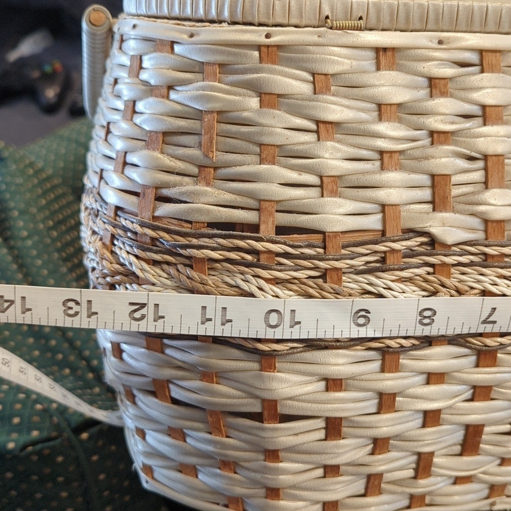 ✨HOST PICK🎉Mid Century sewing basket - Picture 8 of 8
